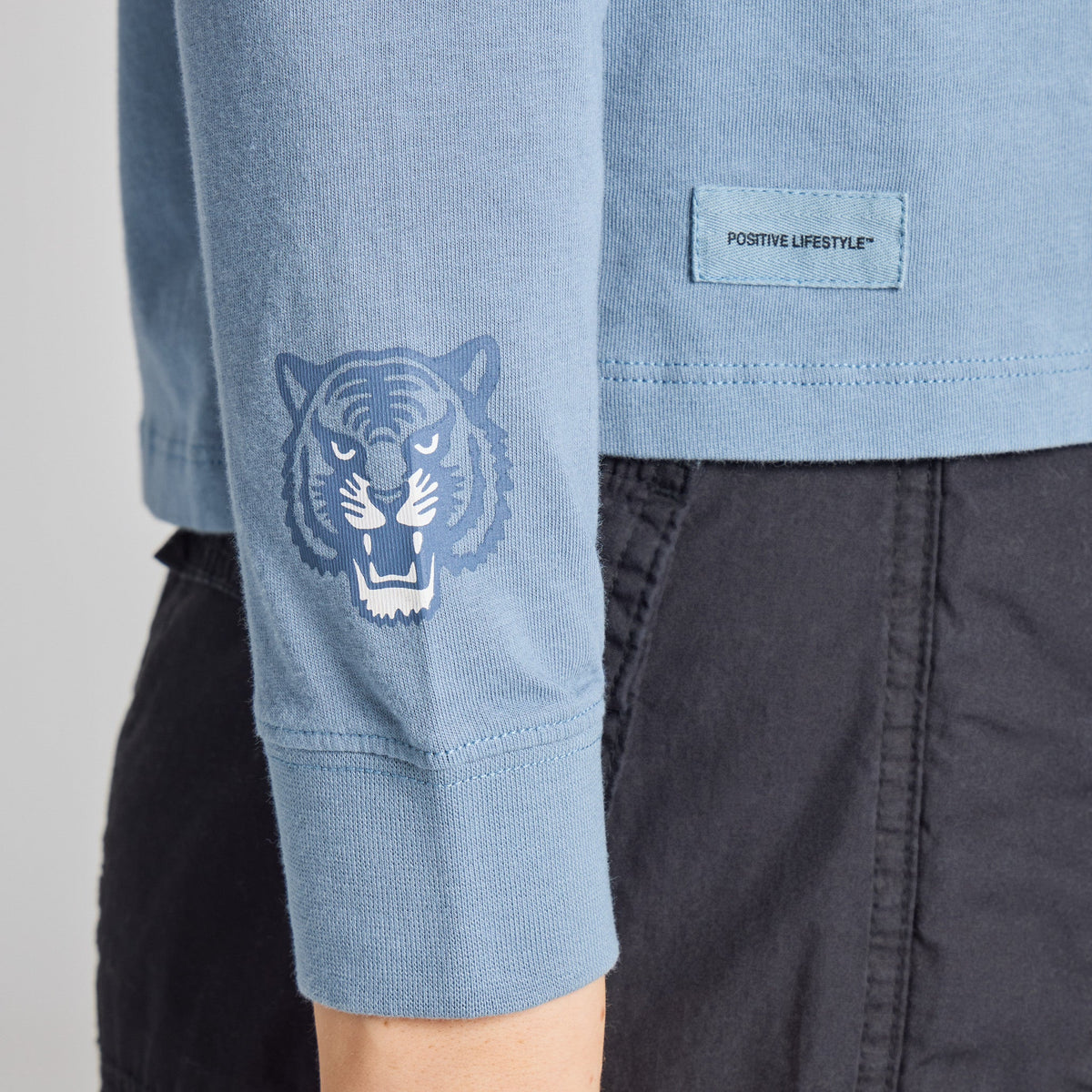 Women's Embroidered Wildcat Long Sleeve Crusher Boxy Tee product image 4