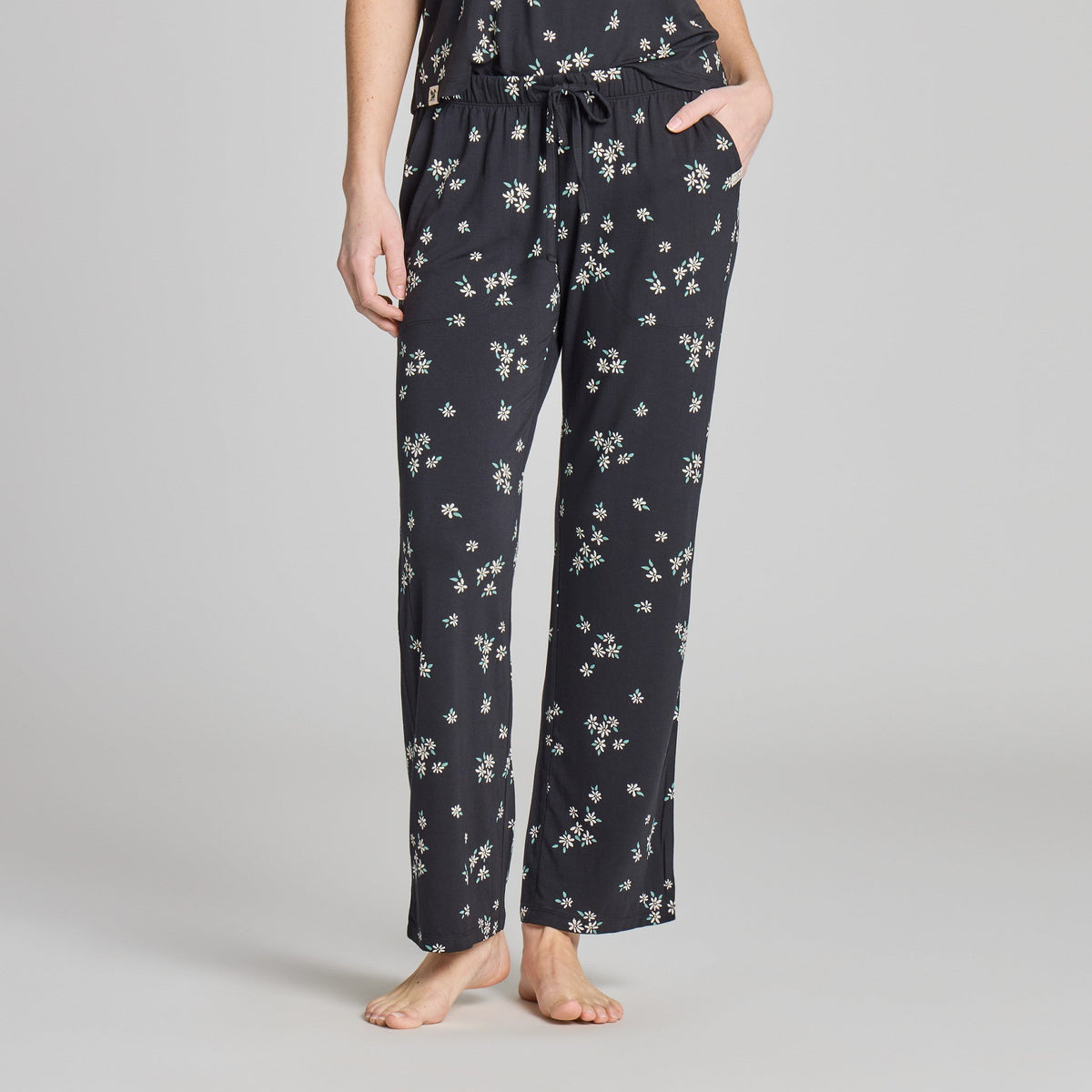 Women's Wild Daisy Pattern Lightweight Sleep Pant